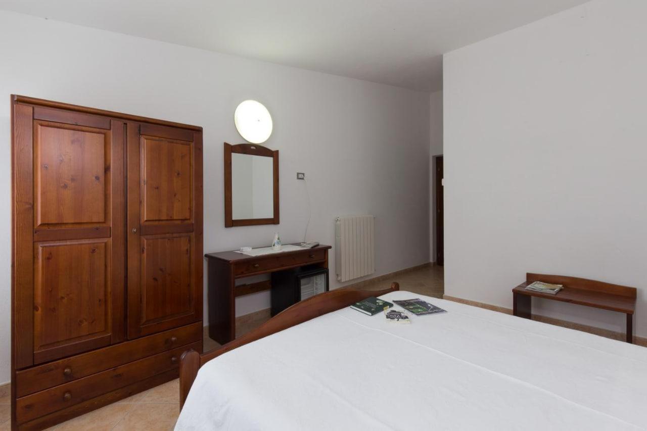 Hotel Ispinigoli Dorgali Exterior photo