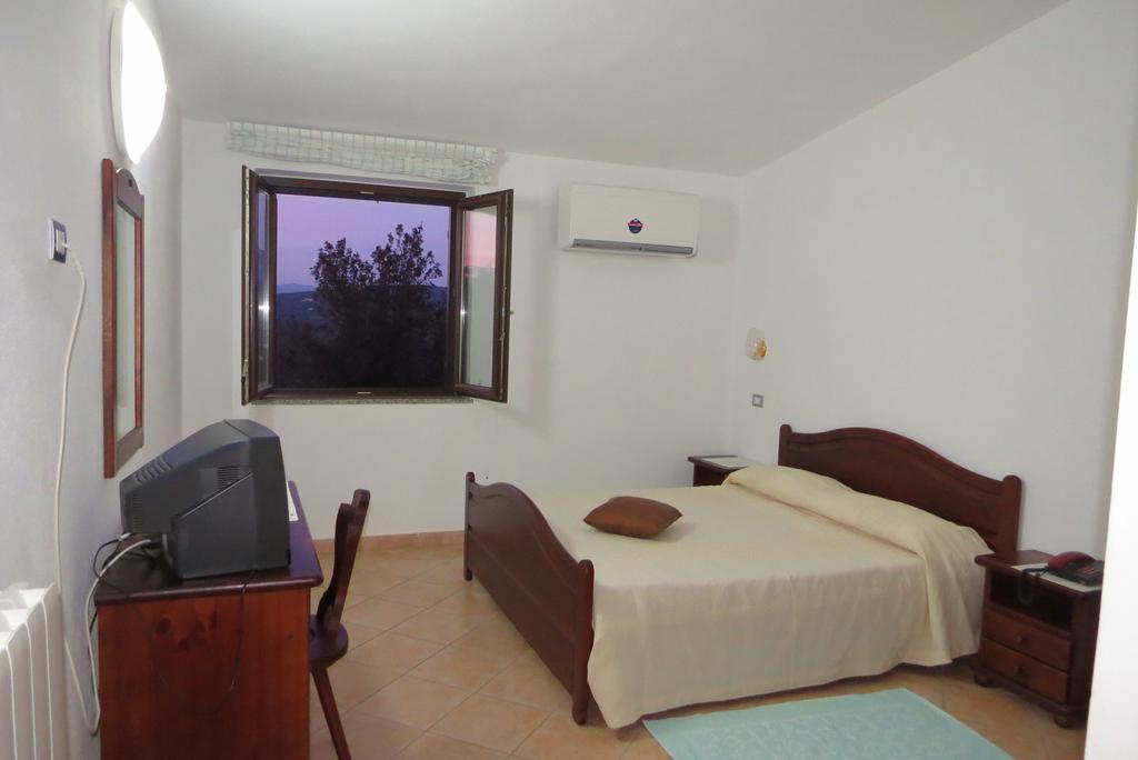 Hotel Ispinigoli Dorgali Room photo